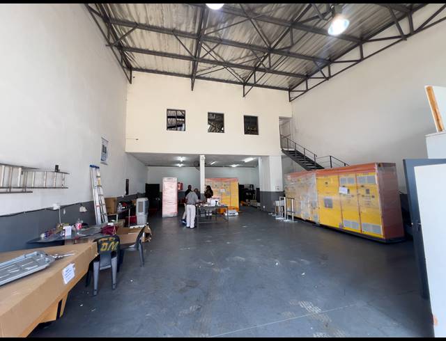 285M² OFFICE TO LET IN NELSPRUIT INDUSTRIAL
